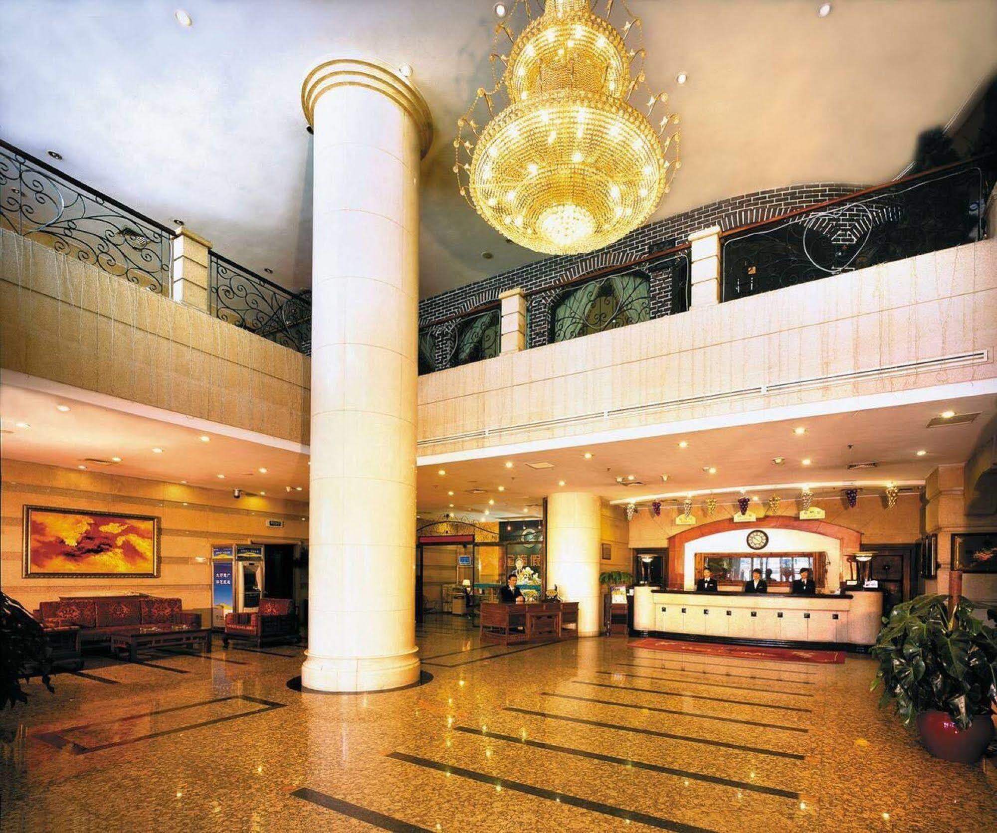 Zhongshan Hotel דאליין מראה חיצוני תמונה